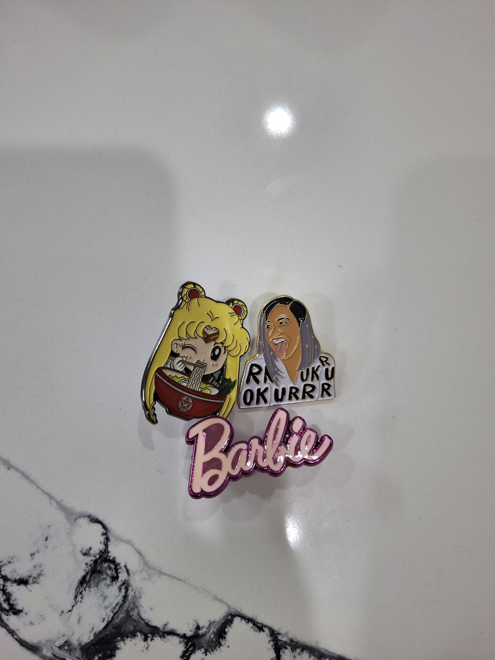 Pin Set - Picture 2 of 8
